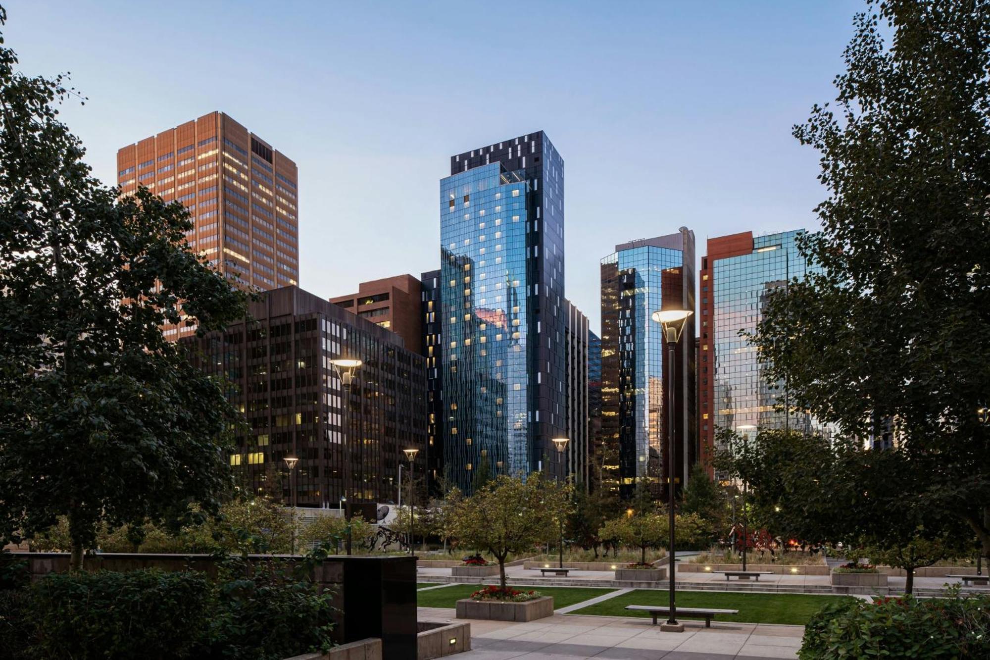 The Dorian, Autograph Collection Hotel YYC Exterior foto
